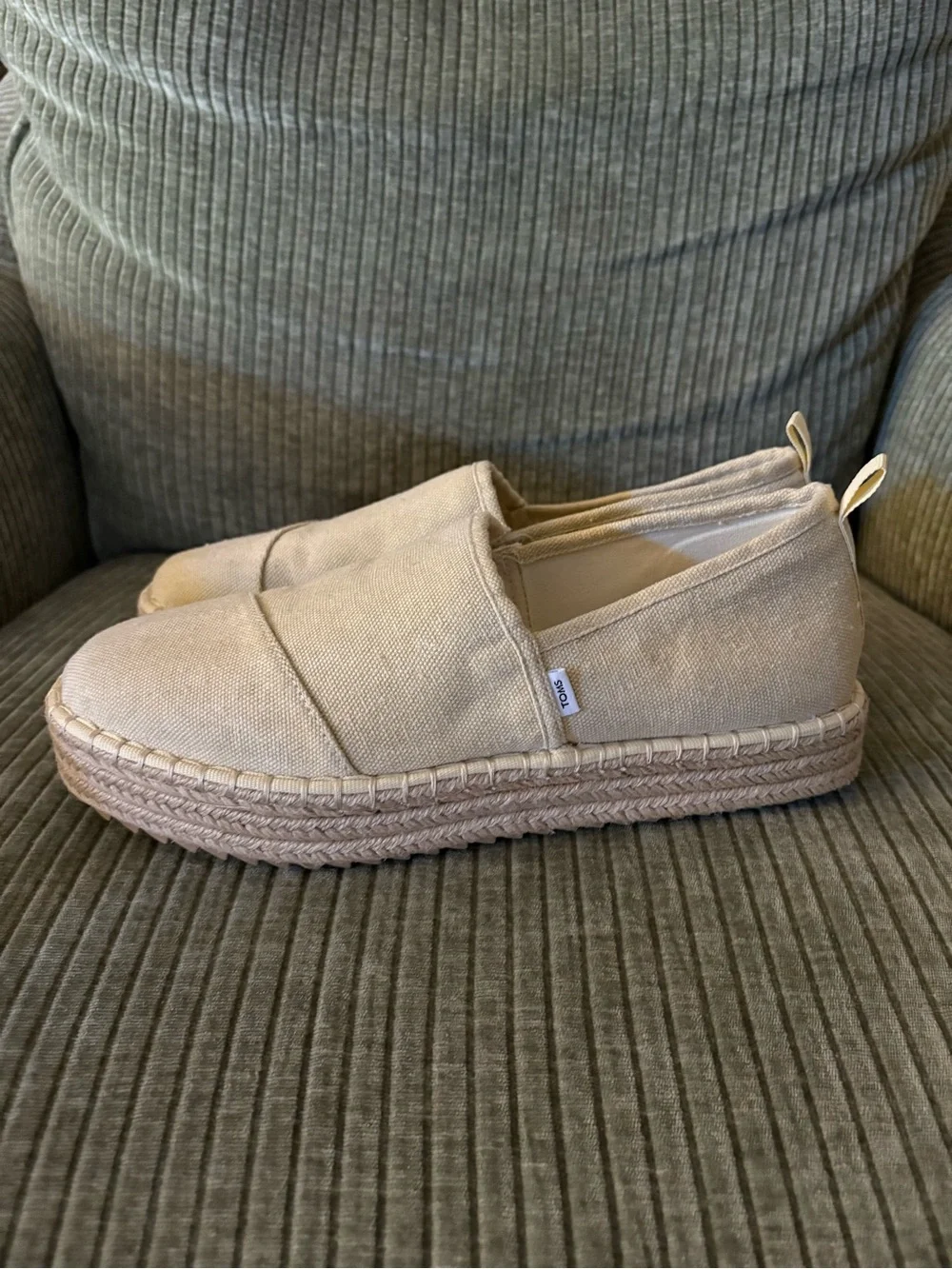 Tom’s Canvas Espadrille Slip-On Women's Shoe - Beige Sz: 10